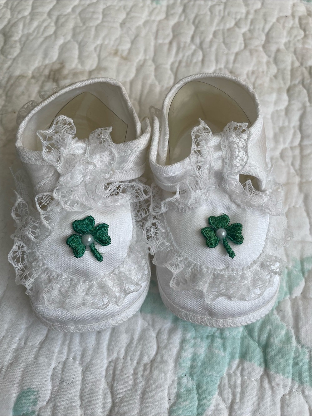 White Lace Baby Walker Shoes with Green Shamrock Accent
